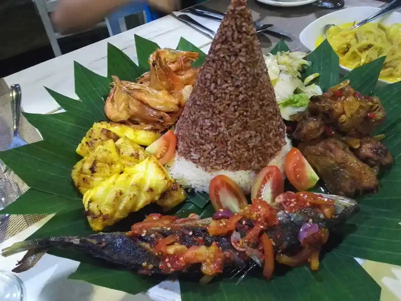 Nasi Tumpeng, a local dish served on our last day at the resort.