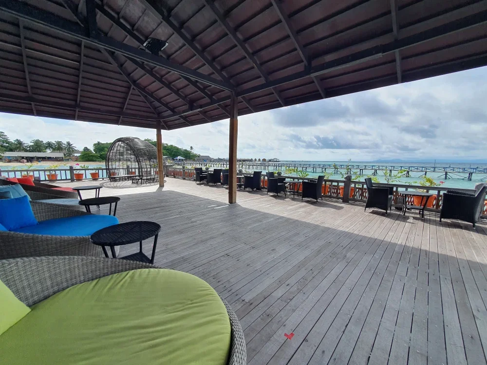 Enjoy the view with your favourite drink at the Sunset Bar.