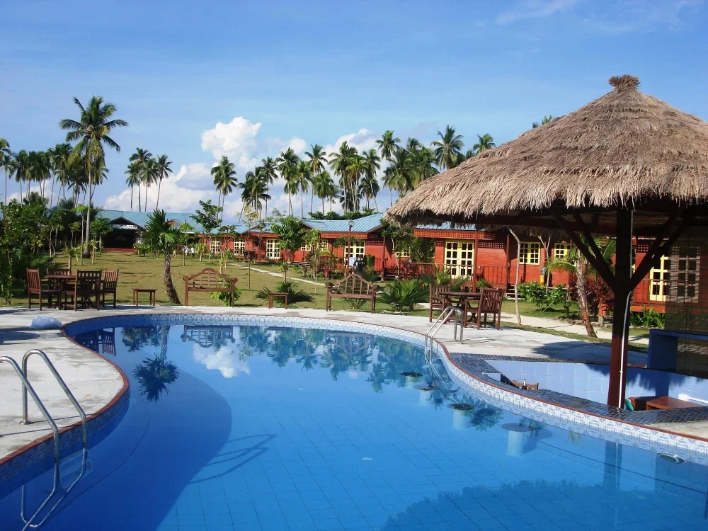 Borneo Divers Mabul Resort is a pioneer resort diving in Sipadan.