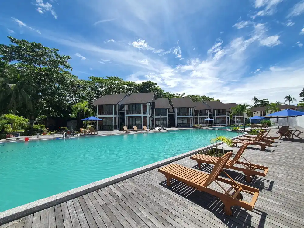 Borneo Divers Mabul Resort is a pioneer resort diving in Sipadan.