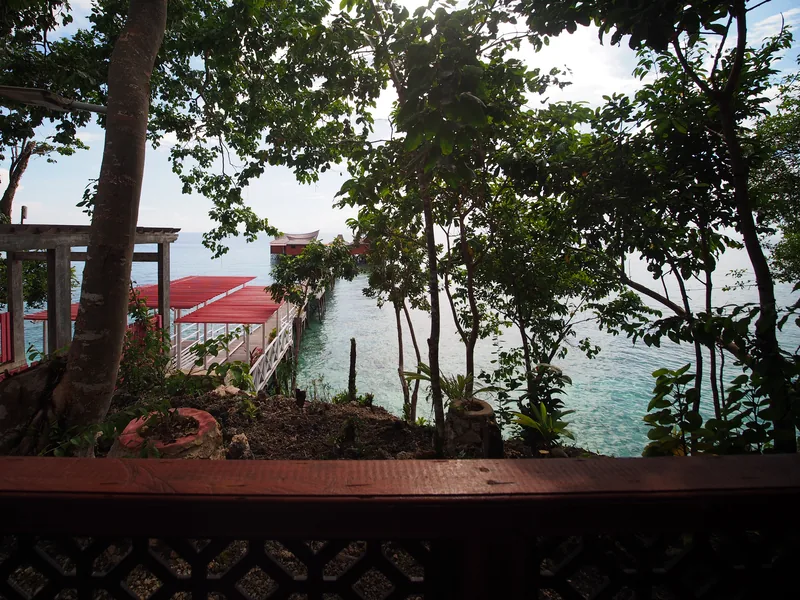 The view from a veranda down to the jetty.