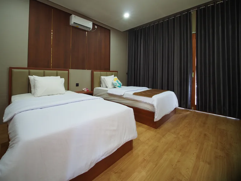 Twin bed configuration in a Seaview Chalet.