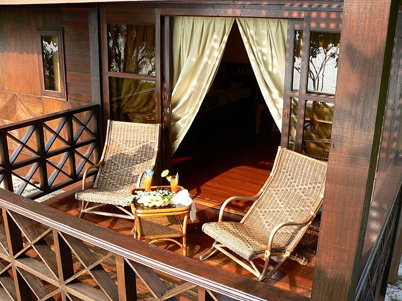 Relaxing outdoor seating area at the premium King Chalet.