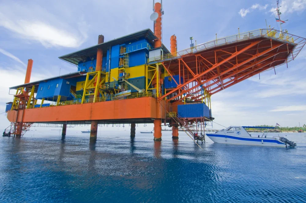 Seaventures Dive Rig off the coast of Mabul Island.