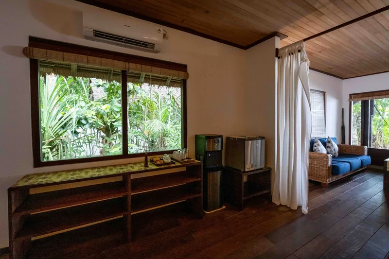 High-end furnishings and Papuan-style design in the Kaimana interior.