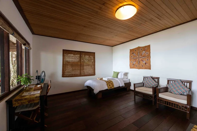 Modern ensuite bathroom facilities in the Kaimana Cottage.