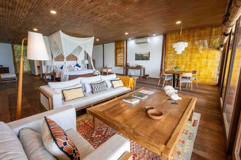 Premium master bedroom in the top-tier Kebar Bungalow.